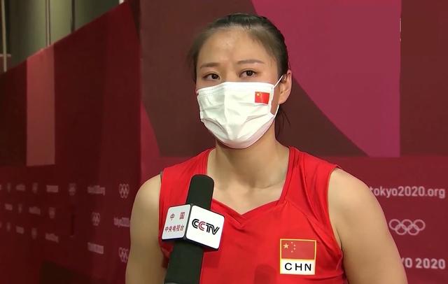 太心疼!女排龚翔宇哭了,面对央视镜头强忍着不让眼泪流出