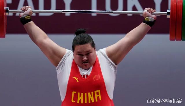 大力士!21岁中国姑娘一把举起324斤夺冠,举重梦之队7金1银收官