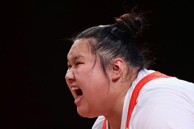 致敬中国力量!李雯雯完美收官!中国举重狂揽7金1银,5次破纪录