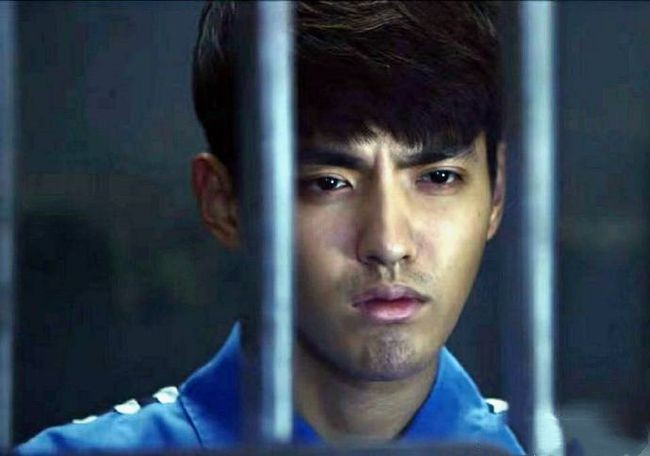 中央政法委发声,吴亦凡“涉嫌强奸”被抓:多次“诱骗女性”发生关系