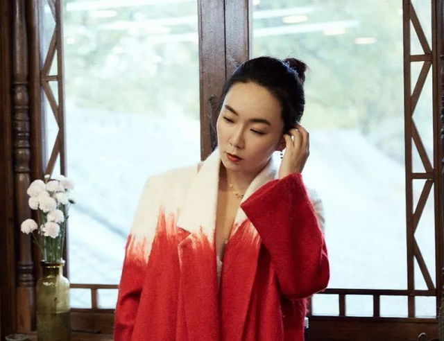 马薇薇发道歉声明,称会暂时退圈,三观不正才是最大的错误