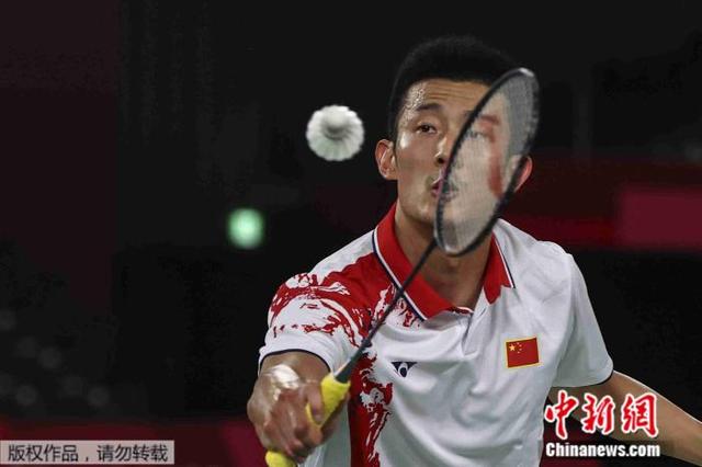 致敬老将!谌龙获得东京奥运羽毛球男单亚军
