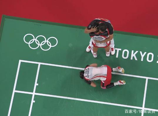 2-0击败国羽!34岁老将夺金后跪地流泪 生涯圆梦创纪录 让人动容