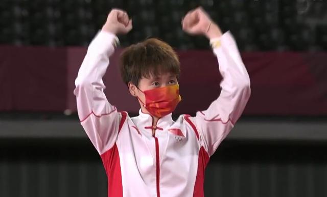 国羽一姐苦战3局击败苦主!陈雨菲夺下国羽第二金,直言像做梦