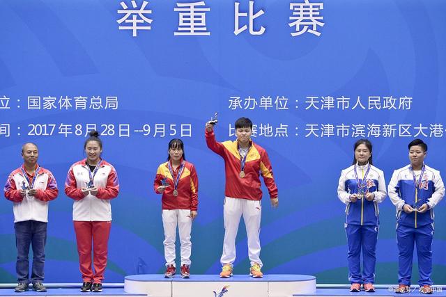 震撼!一晚上中国再添五金三银三铜,《义勇军进行曲》响彻东京!