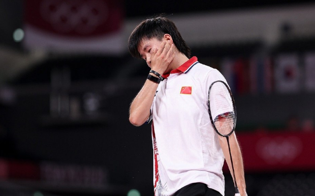 无缘铜牌!何冰娇遭印度世界冠军横扫 首次奥运进4强仍是巨大突破