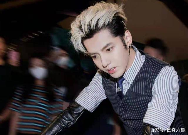 吴亦凡ins账号成粉丝最后狂欢之地,还有不少人留言表白