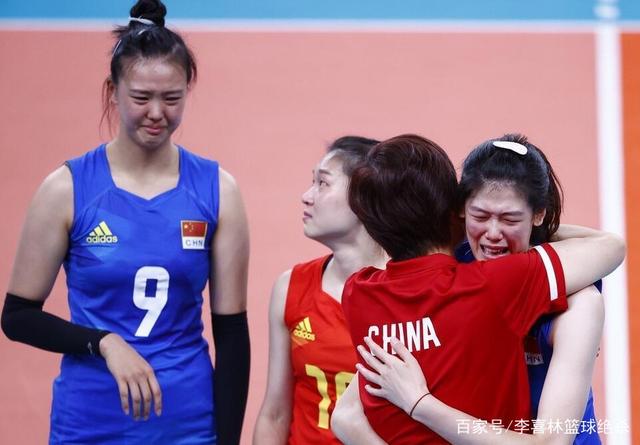 郎平回应离任:排管中心选人相信年轻教练,期待巴黎奥运取得佳绩