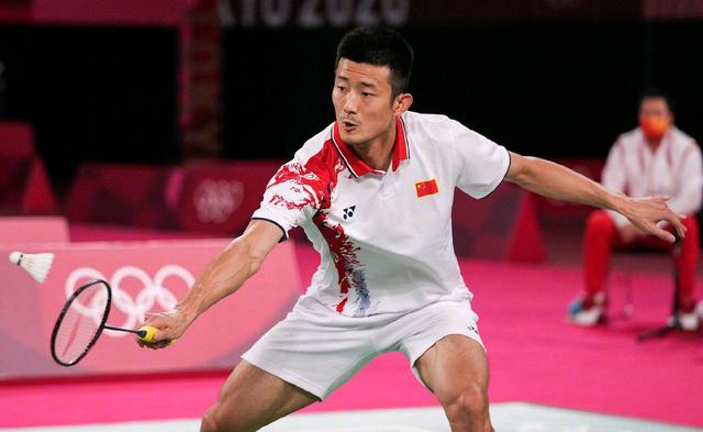 32岁的谌龙输给了27岁的安赛龙,中国羽毛球男队为何无后起之秀?