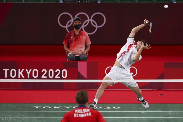 首局得一分比登天还难,次局太过追求极致,石宇奇五连败于安赛龙