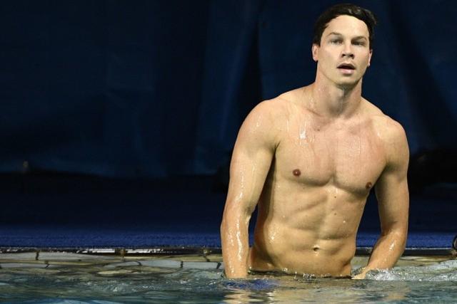 笑喷!德国跳水传奇在跳板上紧急刹车,加拿大韩国选手放弃式入水