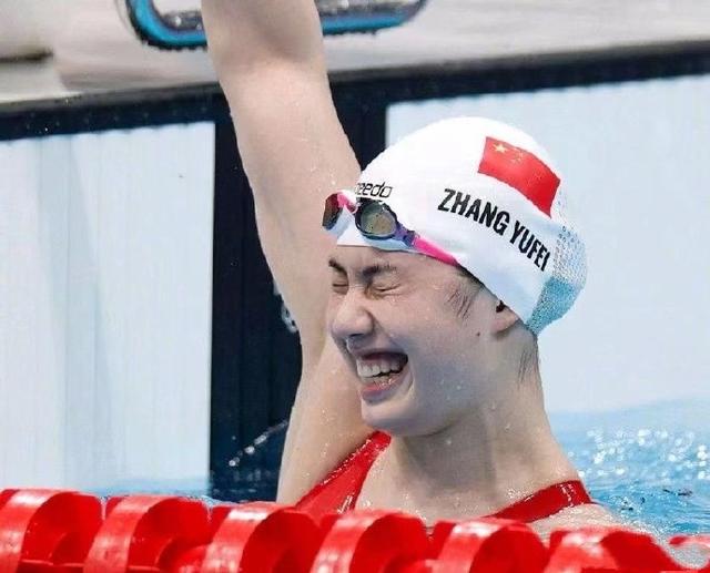 奥运冠军也是德云女孩,张雨霏召唤郭麒麟,李雯雯喜欢秦霄贤