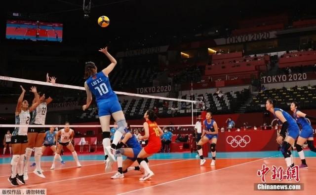 陪中国女排走过“漫长”的岁月……