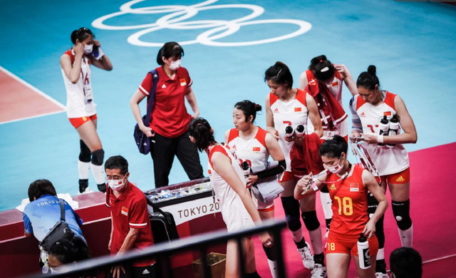 郎平如愿以偿!中国女排传来2个喜讯,朱婷伤情细节曝光