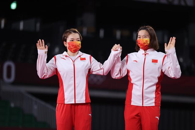 羽毛球——女双:陈清晨/贾一凡获得银牌(2)