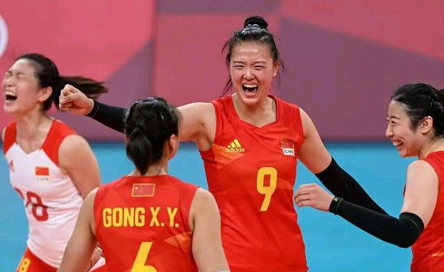 奥运会女排小组赛,中国3:0阿根廷,状态总算是来了,可惜太晚了