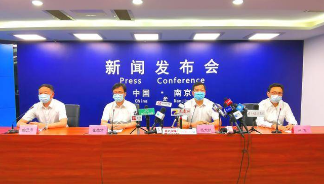 一天内新增本土确诊53例,钟南山:德尔塔病毒“密接”概念要更新