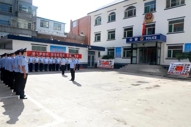 中阳县公安局宁乡派出所开展迎八一慰问复转军人活动