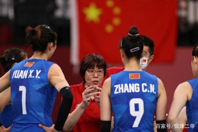 2胜3负出局!郎平下课非坏事,女排打出新雏形,韩乔生也有话说