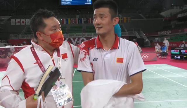 32岁老将以银牌为奥运生涯画上句话!谌龙无缘卫冕,安赛龙痛哭