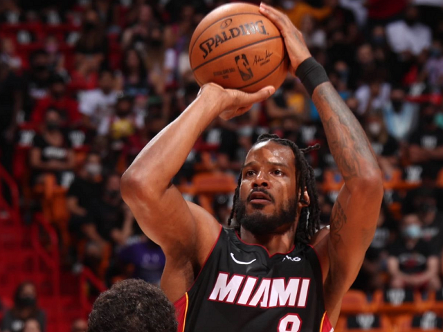 恭喜湖人!一口气连签三人,霍华德重归洛城,射手位也终于补强