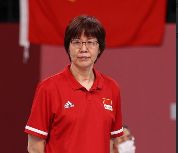 郎平:我对排球的梦想实现得差不多了 很亏欠家人不能再追求了