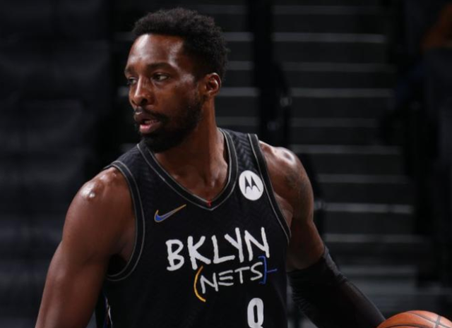 篮网被挖墙脚!第六人格林2年1000万签掘金 14年效力11队成流浪汉