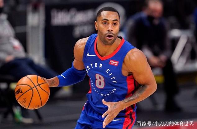 三巨头效应!火花铁扎艾灵顿底薪加盟,湖人恐不会续约施罗德