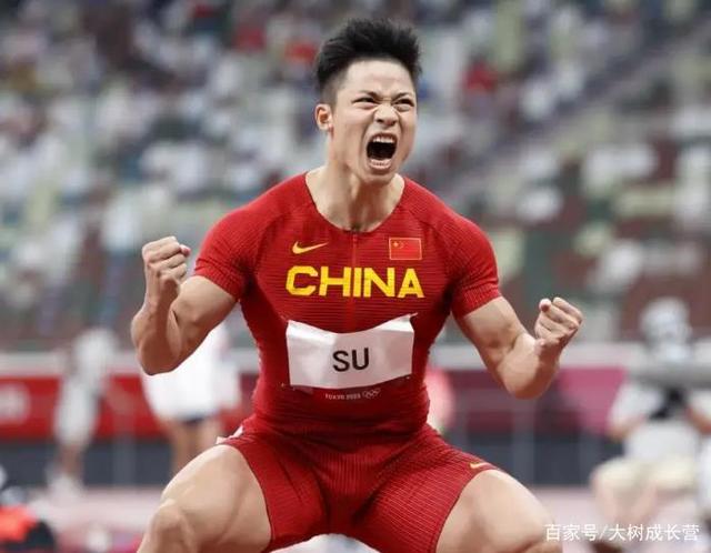 百米飞人苏炳添:跑得最快的副教授继续奔跑,慢热型选手终成大器