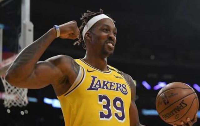 告别保罗,告别德罗赞!湖人连签3旧将远未结束,佩林卡还会有惊喜