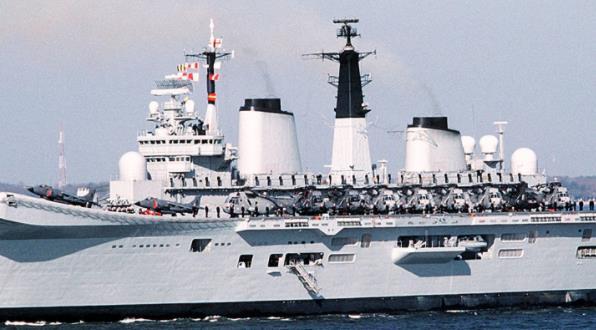 英国航母战斗群进入西太平洋准备军演