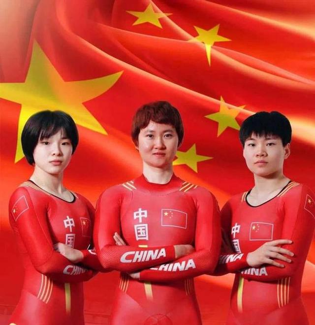 霸气!中国体坛名将夺金后身披国旗绕场庆祝,潇洒动作不要太酷