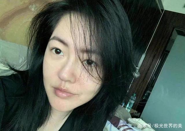 小S回应风波,说要静一下!大陆代言已经终止合作,女儿也受影响