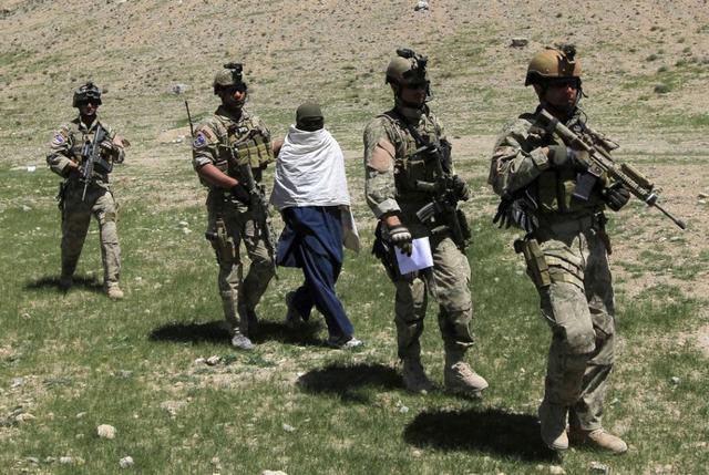 阿富汗多地请求部署特种兵,美英以欲联手报复伊朗,谁发起了突袭