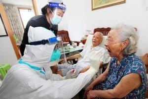 南京疫情第十四天,让我们将目光转向老年群体