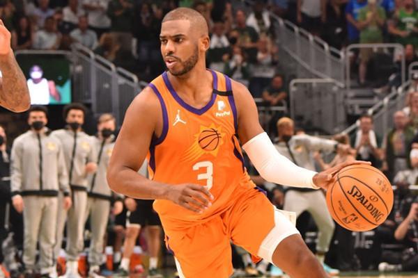 保罗放弃4420万球员选项,成为完全自由球员