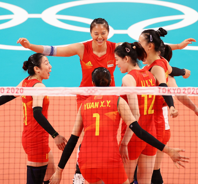 中国女排创奥运37年以来最差战绩,赛后道歉的郎平有几分责任?