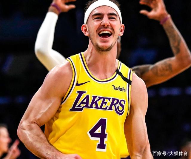 一年才900多万,为何湖人队不留卡鲁索?含着泪忍痛割爱啊!