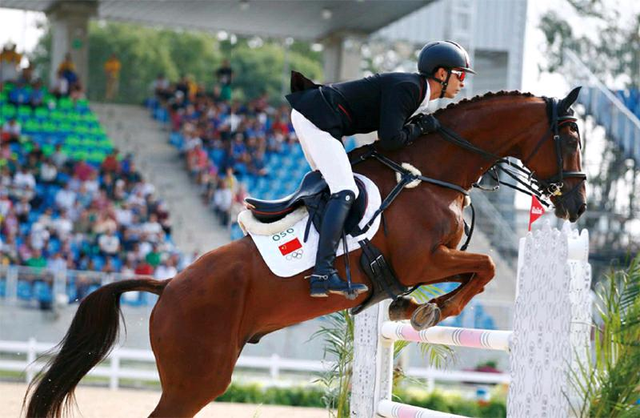 华天:生在英国,却加入中国国籍,一人一马,为国征战东京奥运会