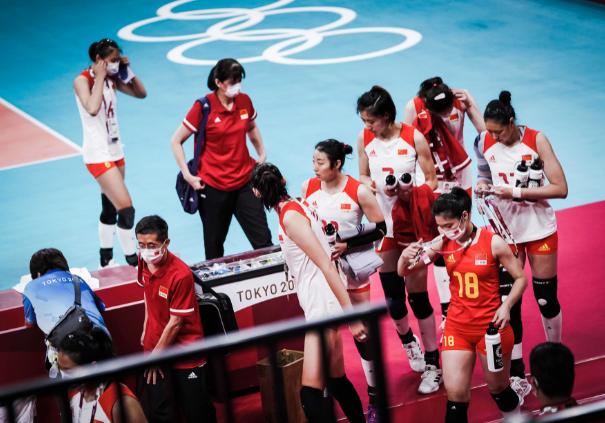 中国女排明天迎最后1战!郎平可派特殊首发,3人恐就此告别国家队