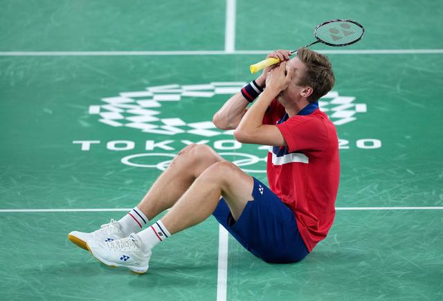 羽毛球——男单决赛:安塞龙夺冠