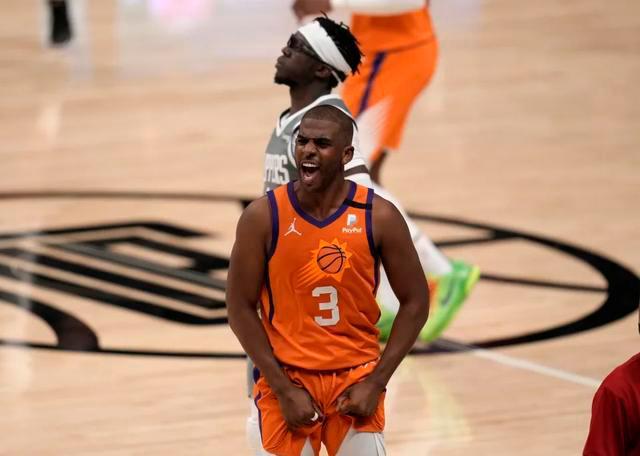 保罗:太爱篮球不在乎退役后干啥,一心想留在太阳