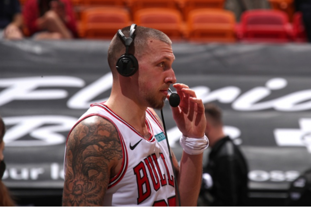 目标明确!火箭续约努瓦巴+签约泰斯 培养榜眼仍是头号任务