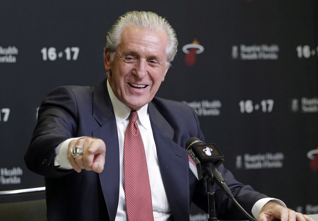 三消息!22岁内线拿一亿合同,巴特勒顶薪续约,奥利尼克3700万