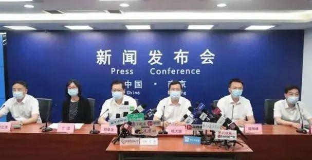 风暴眼下的南京疫情:除了机场管理疏忽,哪些漏洞同样也需要反思