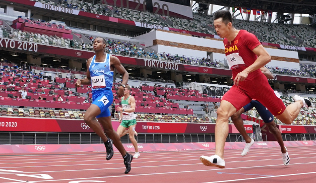 创中国代表团历史!谢震业晋级男子200米半决赛