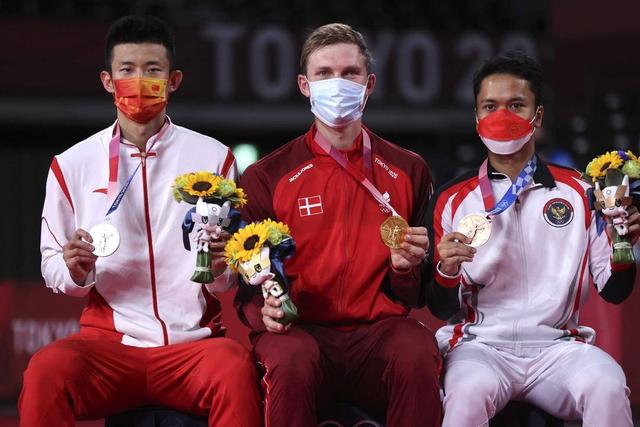 谌龙输“双龙会”无缘男单金牌 国羽2金4银收官