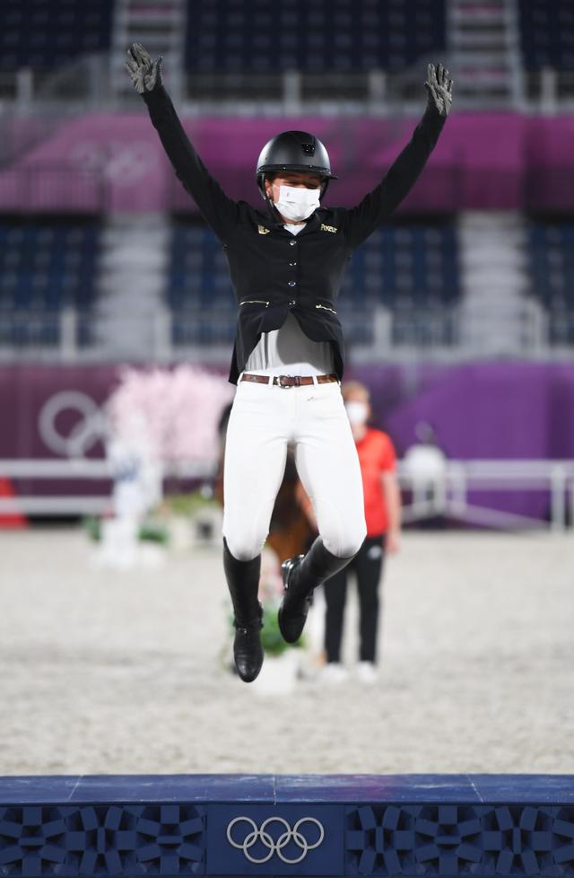 马术——马术三项个人赛:德国选手克拉耶夫斯基夺冠