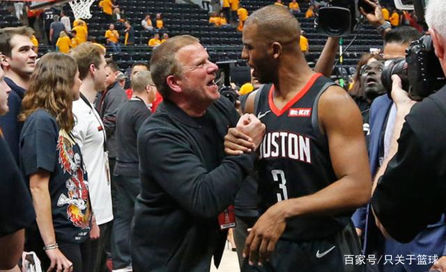 四年1.2亿!火箭老板你看到了吗,保罗到40岁还拿三千万