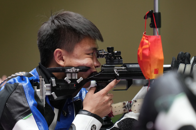 第27金!“00后”张常鸿步枪三姿刷新世界纪录